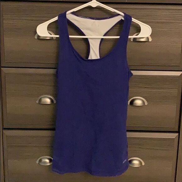 🌼3/$15🌼 Jockey workout tank - Picture 3 of 7